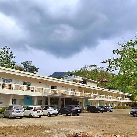 Hotel Cipunaga Ciemas Exterior foto